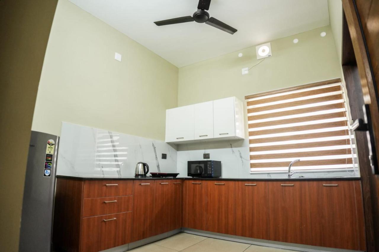 Zennova Furnished Apartment Alappuzha Exterior foto